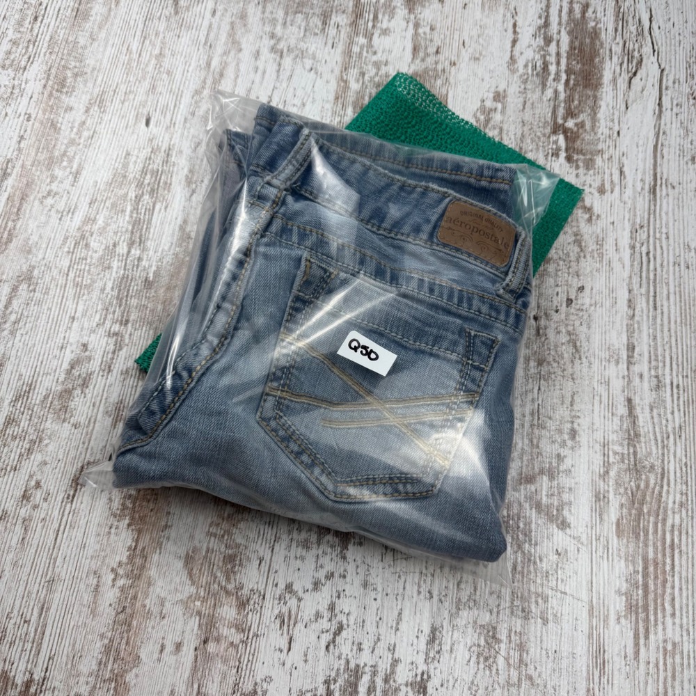 VTG Y2K Aeropostale Chelsea Skinny Bootcut Jean Light Wash Ultra Low Rise 1/2 R - Picture 13 of 13